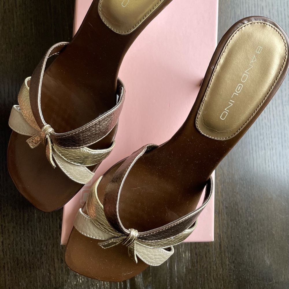 Bandolino Metallic Heels